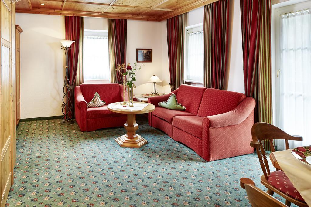 Hotel Angela 4*